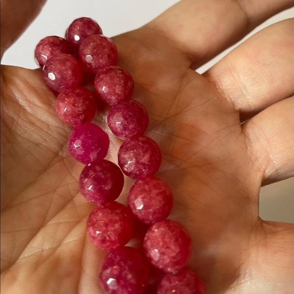 Strawberry Quartz Crystal Beads With Rhinestone Pendant. - Picture 6 of 9